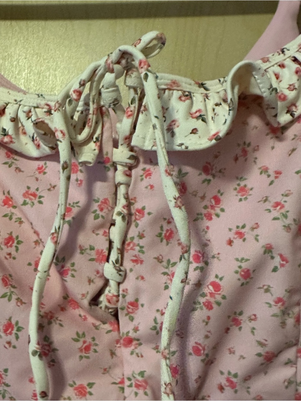 Blogilates Ruffle Lace Up Tank 1X Pink Floral NWT | Removable Pads - Picture 3 of 5